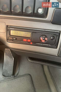 Тягач Renault Magnum 2010 в 