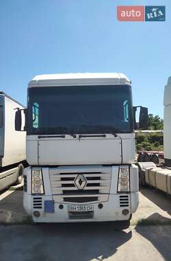 Тягач Renault Magnum 2003 в Одессе