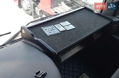 Тягач Renault Magnum 2006 в 