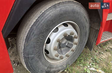 Тягач Renault Magnum 2005 в 