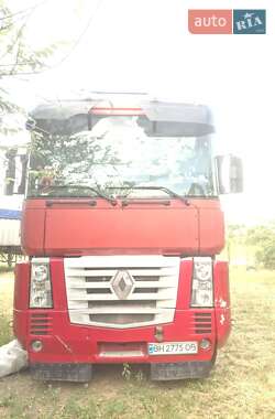 Тягач Renault Magnum 2001 в Тарутиному