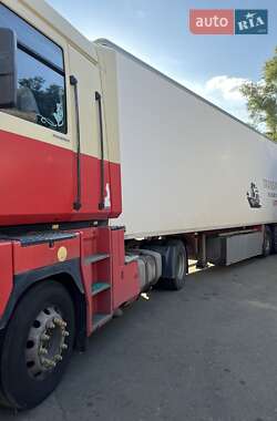 Тягач Renault Magnum 2004 в 