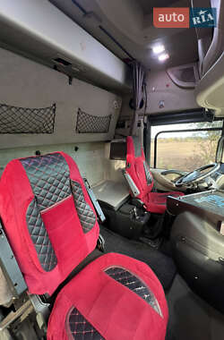 Тягач Renault Magnum 2008 в 