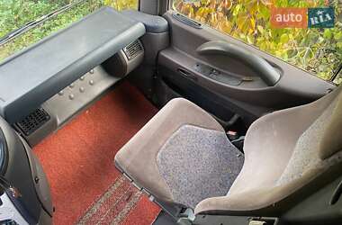 Тягач Renault Magnum 2005 в 