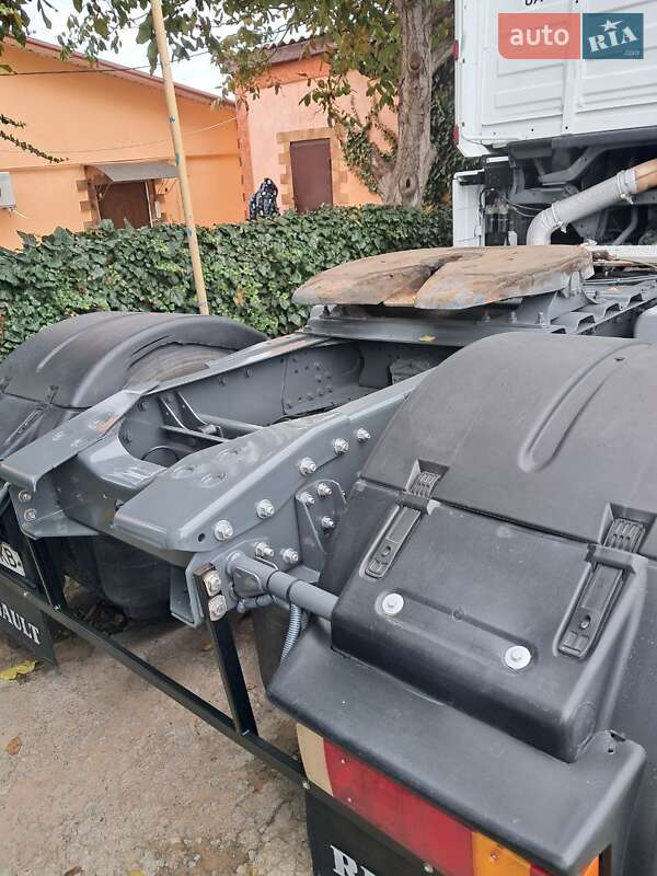 Тягач Renault Magnum 2000 в Одессе