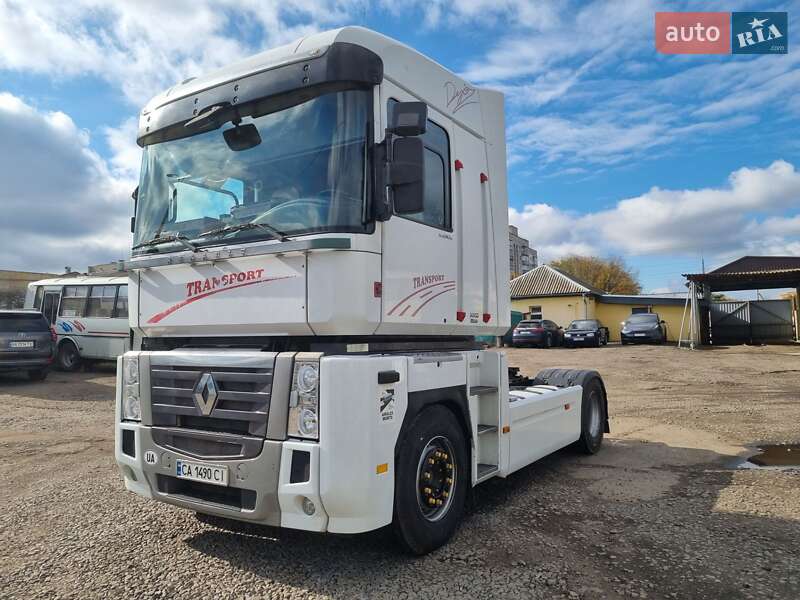 Тягач Renault Magnum 2009 в Смеле фото Тягач Renault Magnum 2009 в Смеле