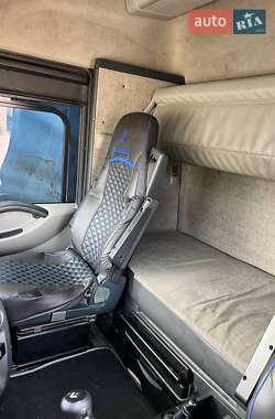 Самосвал Renault Magnum 2008 в 