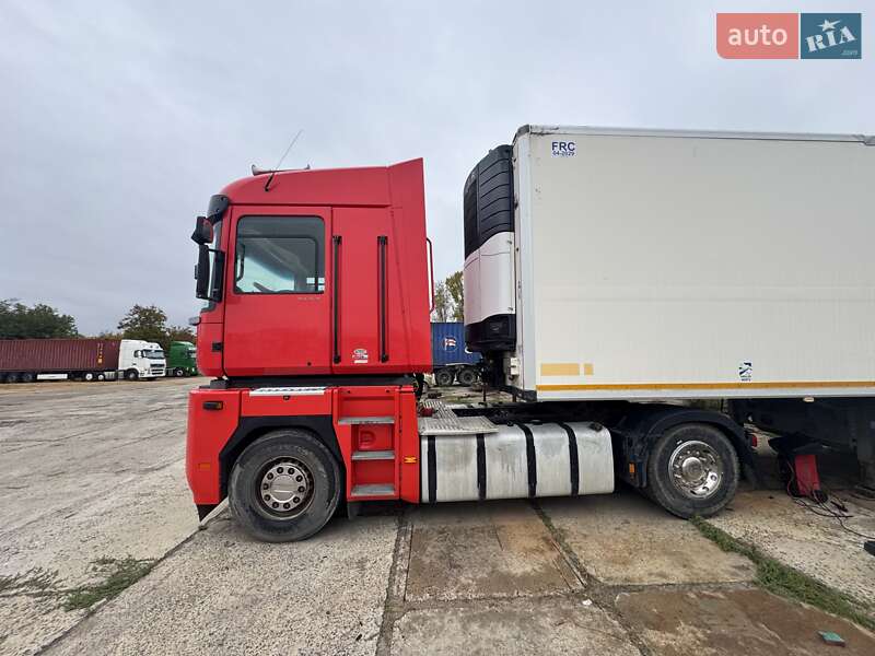 Тягач Renault Magnum 2011 в Одесі