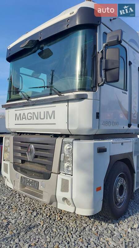 Renault Magnum 2012 Renault Magnum 2012