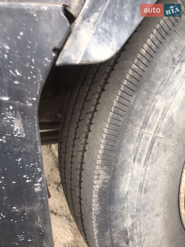 Тягач Renault Magnum 1998 в Охтирці