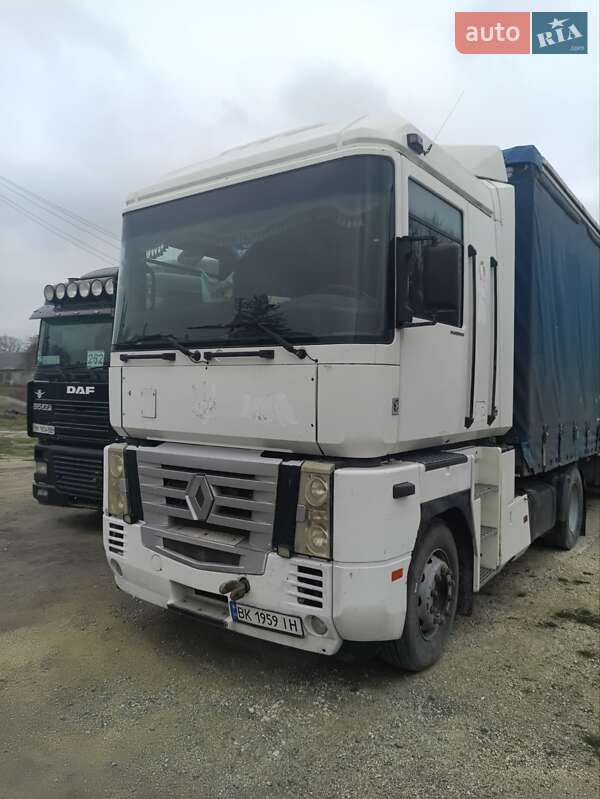 Тентованый Renault Magnum 2004 в Шумске