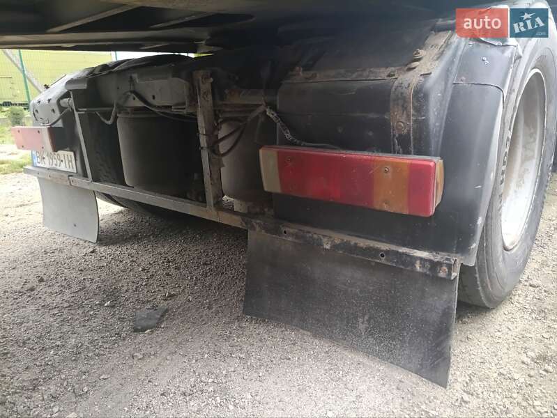 Тентованый Renault Magnum 2004 в Шумске