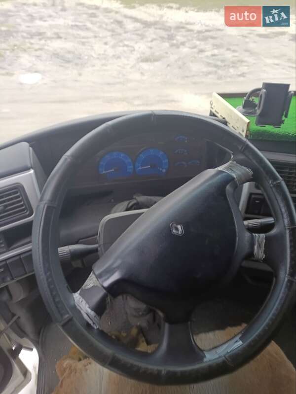 Тентованый Renault Magnum 2004 в Шумске