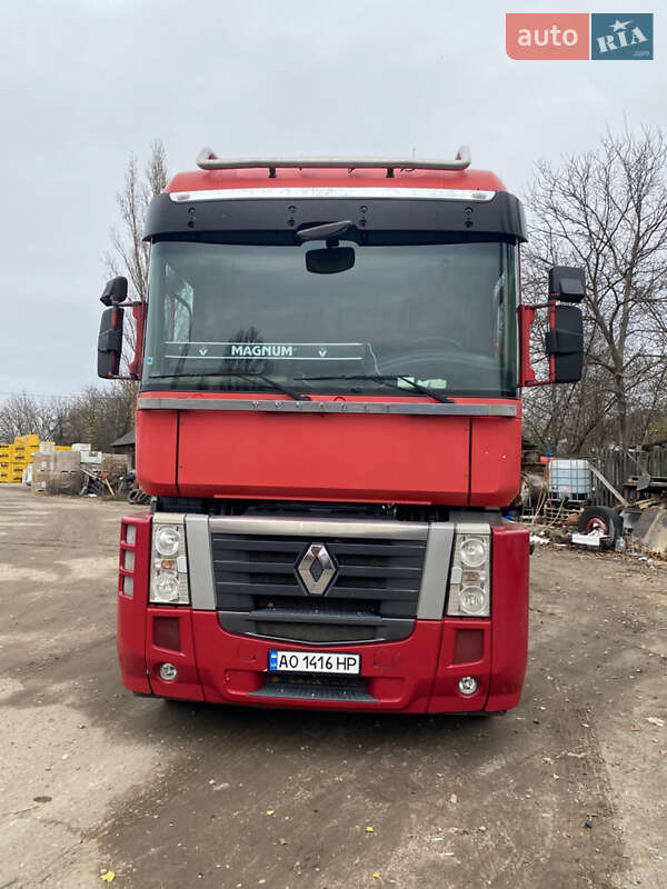 Renault Magnum 2012 Renault Magnum 2012