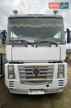 Тягач Renault Magnum 2000 в Захарівці