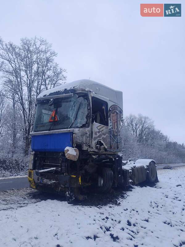 Тягач Renault Magnum 2011 в Радехові