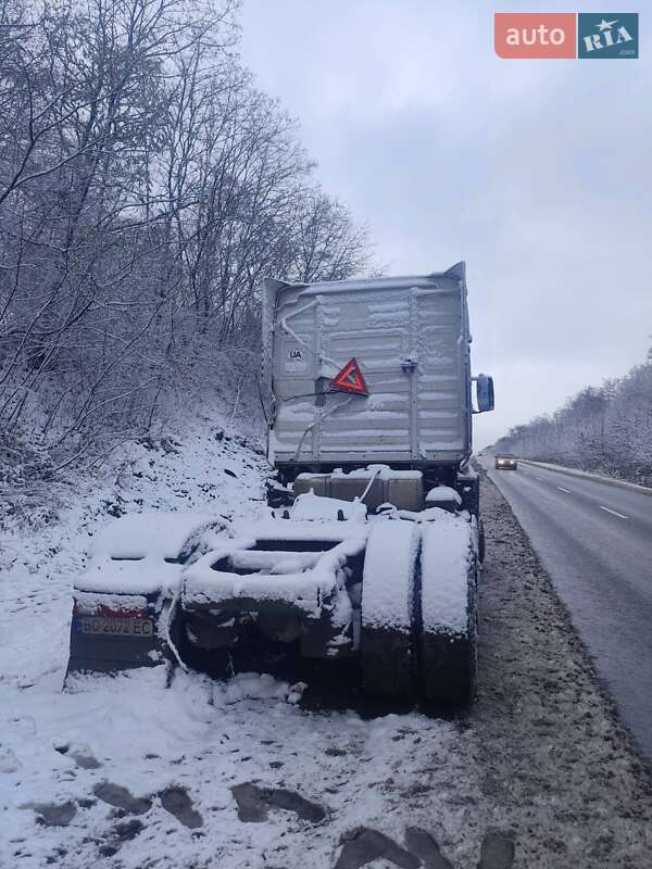 Тягач Renault Magnum 2011 в Радехові