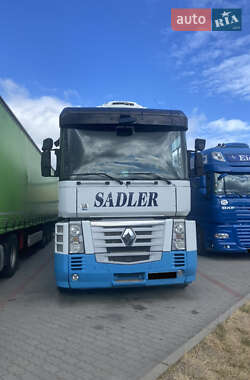 Тягач Renault Magnum 2008 в Яворове