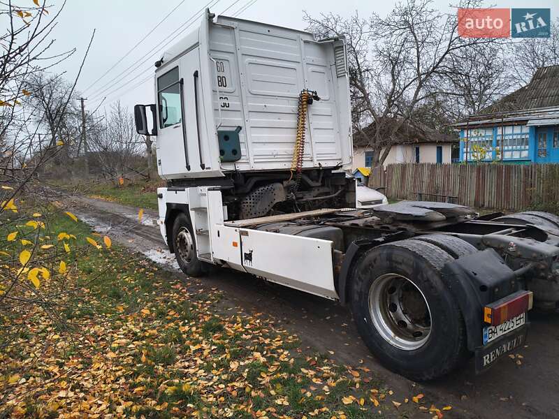 Тягач Renault Magnum 2001 в Голованевске