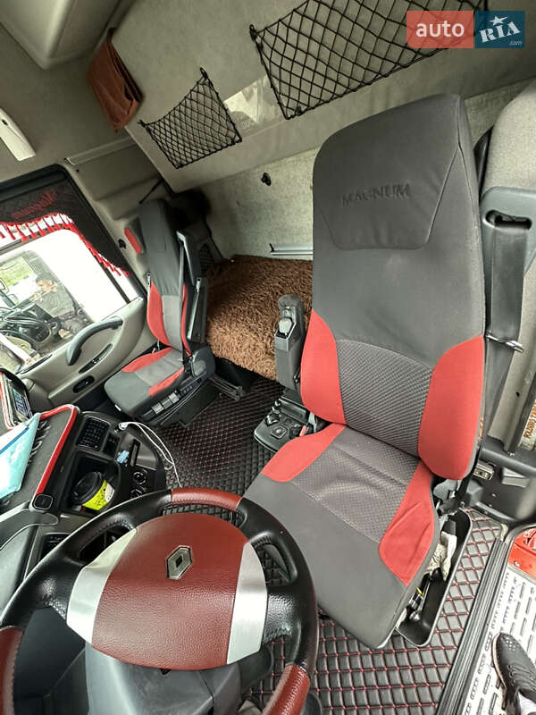 Тягач Renault Magnum 2012 в Одессе