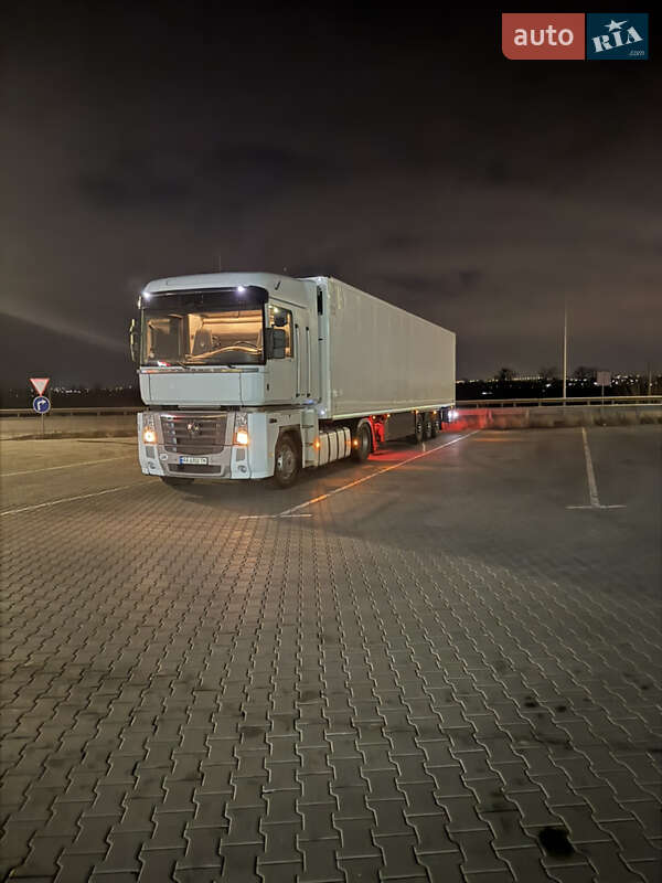 Тягач Renault Magnum 2011 в Киеве