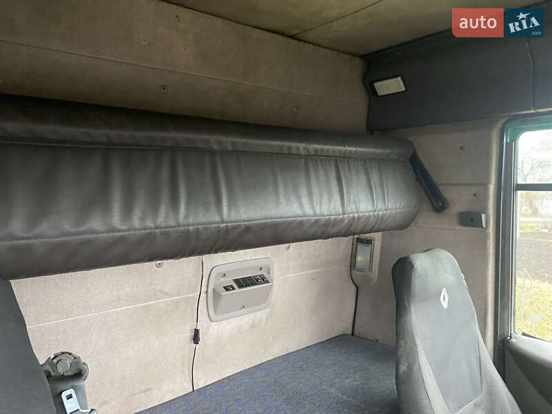 Тягач Renault Magnum 2000 в Уланове