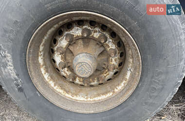 Тягач Renault Magnum 2005 в Києві