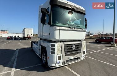 Тягач Renault Magnum 2012 в Львові