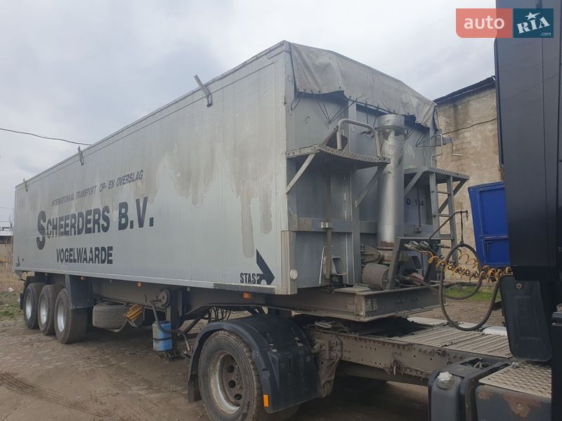 Тягач Renault Magnum 2007 в Доманевке