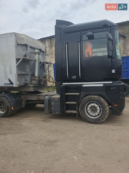 Тягач Renault Magnum 2007 в Доманевке