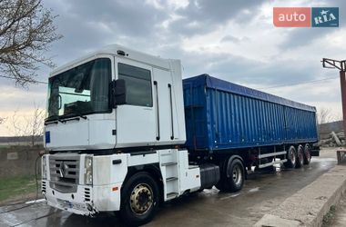Тягач Renault Magnum 2002 в Березівці