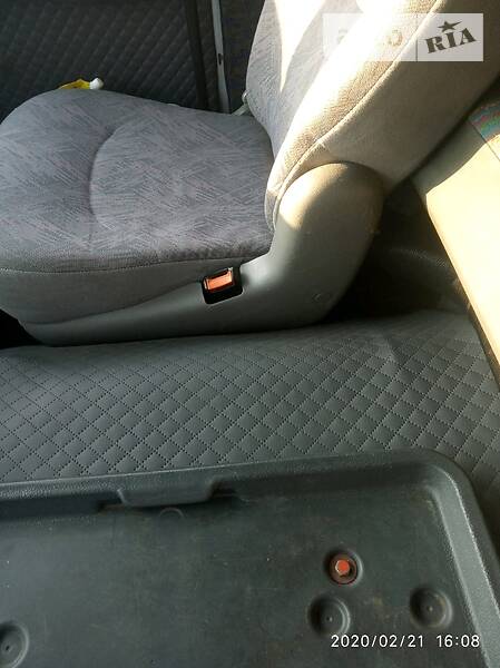 Тентований Renault Manager 1995 в Кельменцях