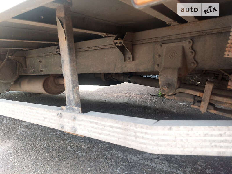 Вантажний фургон Renault Mascott 2006 в Корсунь-Шевченківському