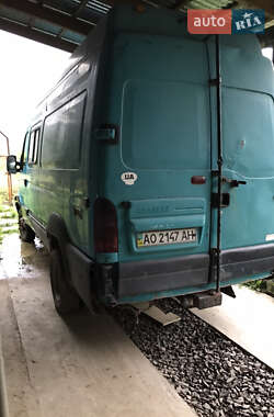 Вантажопасажирський фургон Renault Mascott 2000 в Хусті