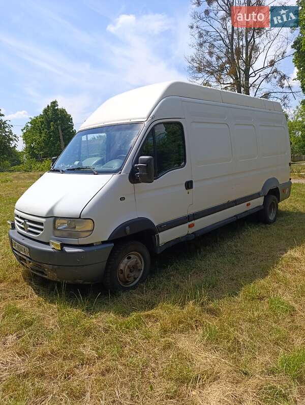 Грузовой фургон Renault Mascott 2003 в 