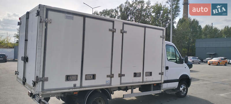 Рефрижератор Renault Mascott 2002 в Днепре