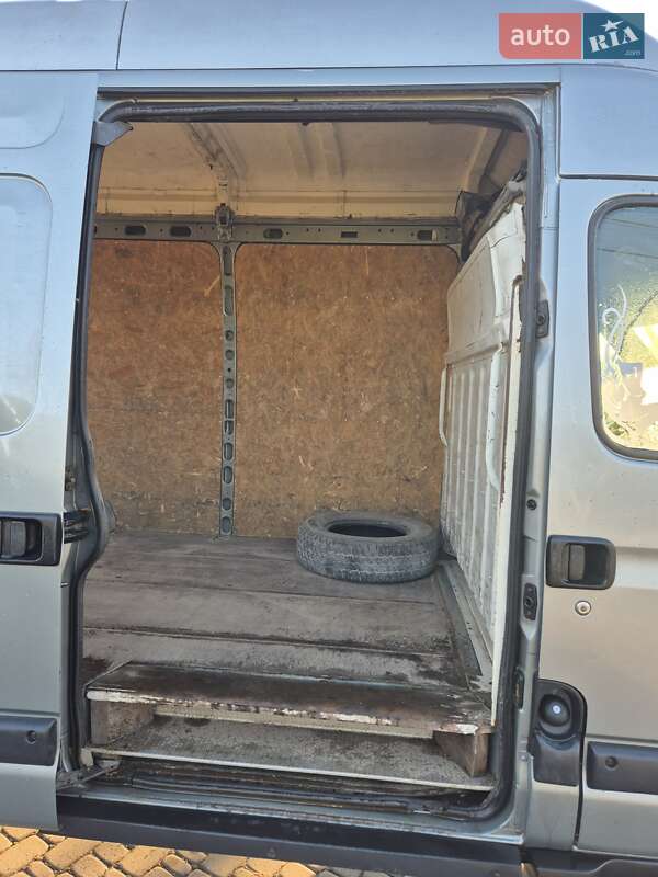 Грузовой фургон Renault Mascott 2003 в Николаеве