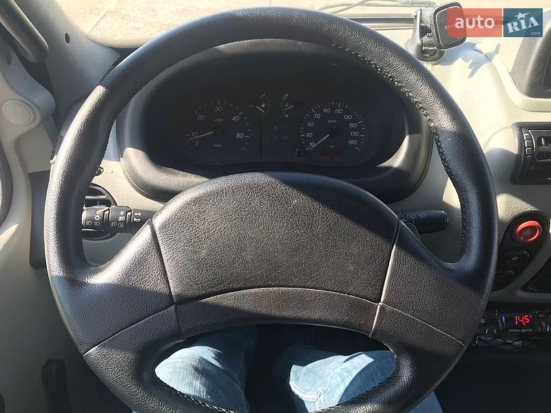 Рефрижератор Renault Mascott 2002 в Львове
