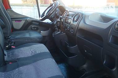 Вантажопасажирський фургон Renault Master 2011 в 