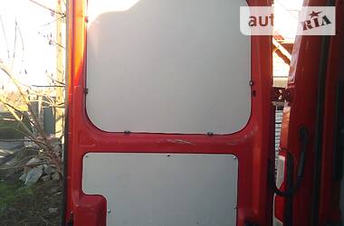 Вантажопасажирський фургон Renault Master 2011 в 