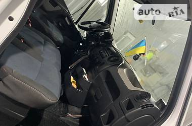 Вантажопасажирський фургон Renault Master 2015 в Кременці