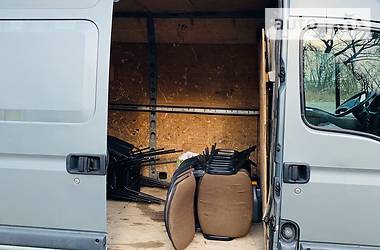 Вантажопасажирський фургон Renault Master 1998 в 