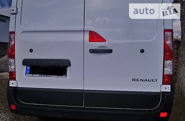 Вантажопасажирський фургон Renault Master 2016 в 