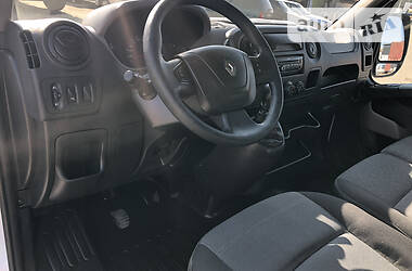 Вантажопасажирський фургон Renault Master 2015 в 
