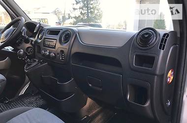 Вантажопасажирський фургон Renault Master 2011 в 