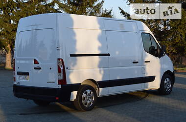 Вантажопасажирський фургон Renault Master 2016 в 