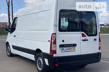 Вантажопасажирський фургон Renault Master 2016 в 