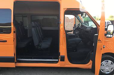 Грузопассажирский фургон Renault Master 2012 в Калуше