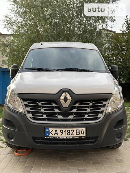 Грузопассажирский фургон Renault Master 2018 в Киеве