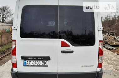 Вантажопасажирський фургон Renault Master 2011 в Ужгороді
